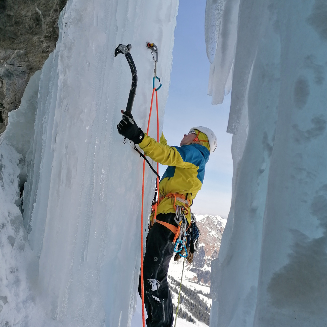 Trainer*in B Eisfallklettern